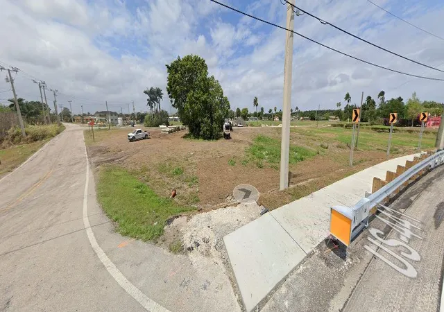 Photo 3 of Land for sale at Rardin Ave, Pahokee, FL 33476 | MLS# O6230427 | Listing updated on 2026-06-25