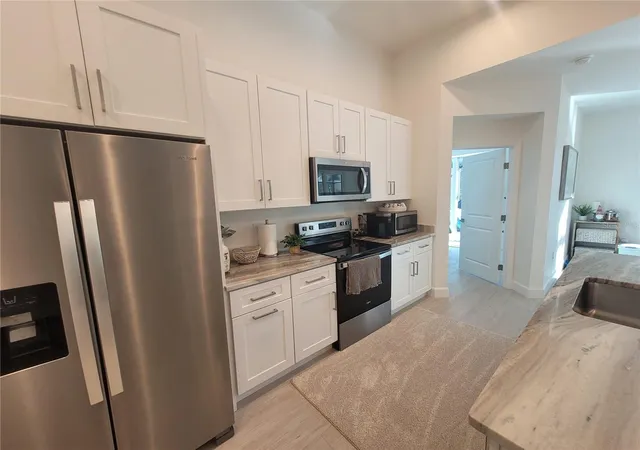 3rd image of 9174 Bensonhurst Ln, Englewood, FL 34224 | MLS# D6137826