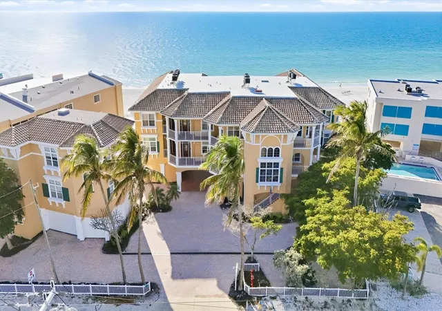 3rd image of 1900 Gulf Dr N, Bradenton Beach, FL 34217