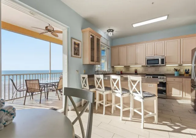 5th image of 1900 Gulf Dr N, Bradenton Beach, FL 34217
