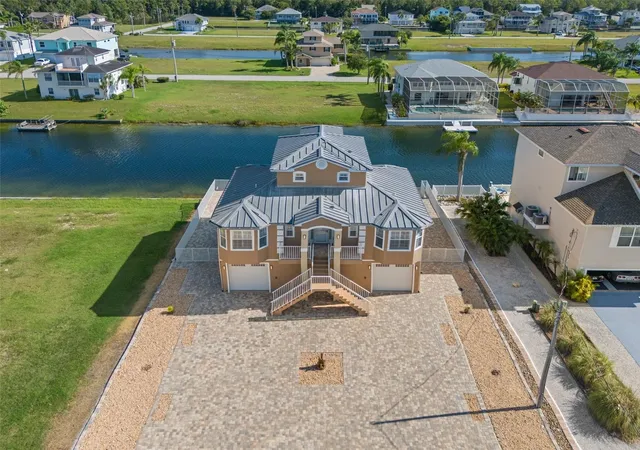 Photo 5 of Single family home for sale at 3448 Triggerfish Dr, Hernando Beach, FL 34607 | MLS# W7867813 | Listing updated on 2026-08-16