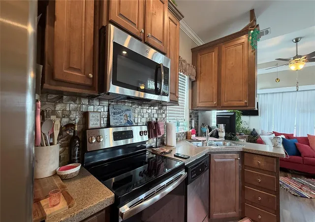 Homes for sale in Land O Lakes, FL | 6942 Amanda Vista Cir, Land O Lakes, FL 34637 | MLS# W7867816