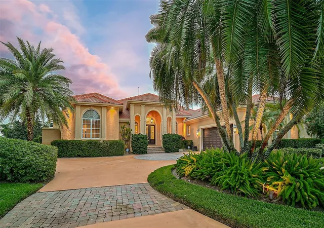 1st image of 909 Macewen Dr, Osprey, FL 34229 | MLS# A4621683