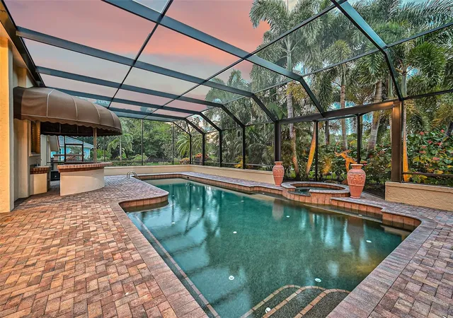 3rd image of 909 Macewen Dr, Osprey, FL 34229 | MLS# A4621683