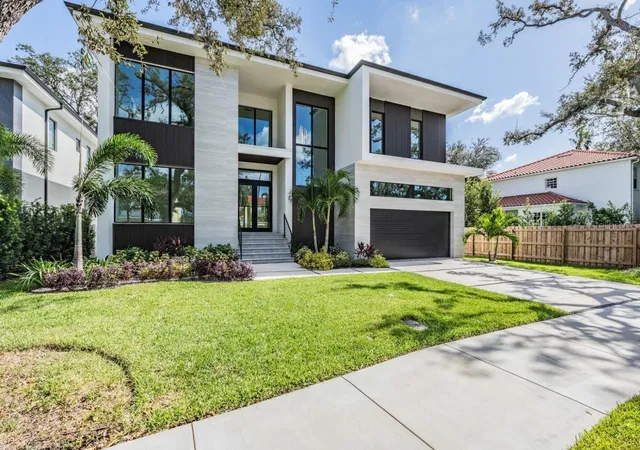 4th image of 214 S Renellie Dr, Tampa, FL 33609 | MLS# A4621830