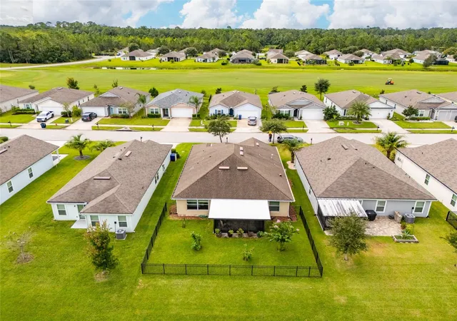Photo 2 of Single family home for sale at 118 Golfview Ct, Bunnell, FL 32110 | MLS# FC303490 | Listing updated on 2026-09-06