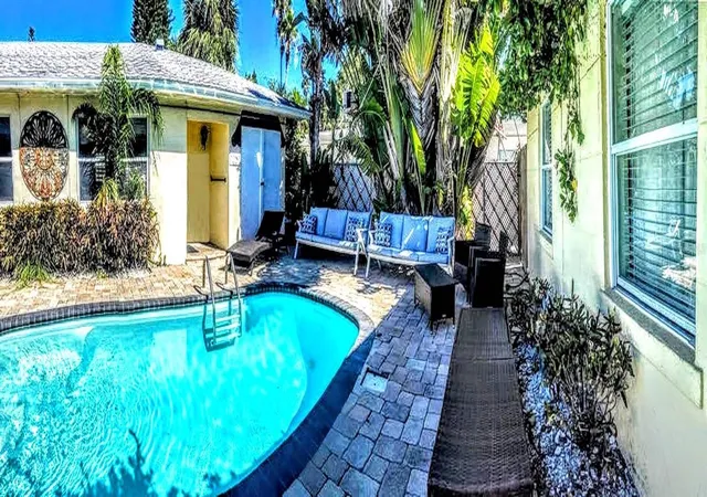20th image of 42 Somerset St, Clearwater Beach, FL 33767 | MLS# U8255576