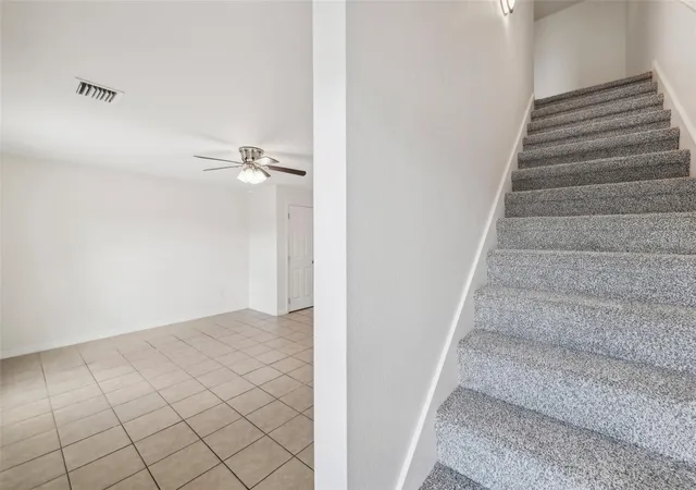 Photo 3 of Townhouse for sale at 210 Majors Ln #B, Kissimmee, FL 34743 | MLS# O6237760 | Listing updated on 2026-08-03