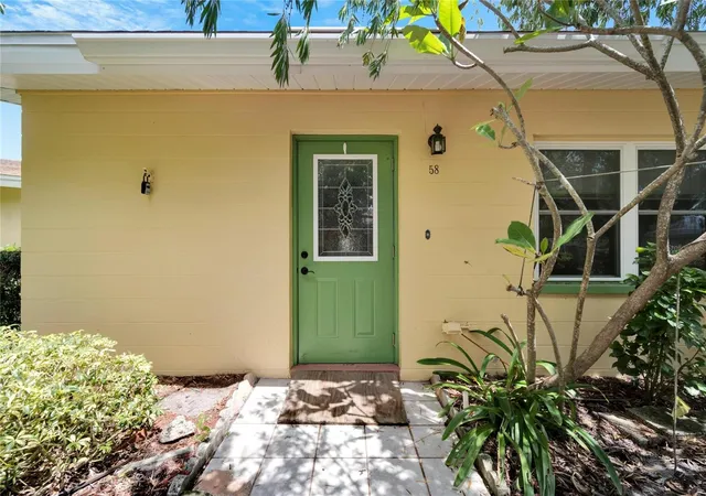 4th image of 401 Dorchester Pl, SUN CITY CENTER, FL 33573