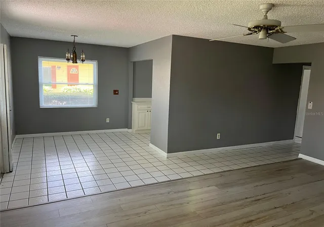 5th image of 401 Dorchester Pl, SUN CITY CENTER, FL 33573