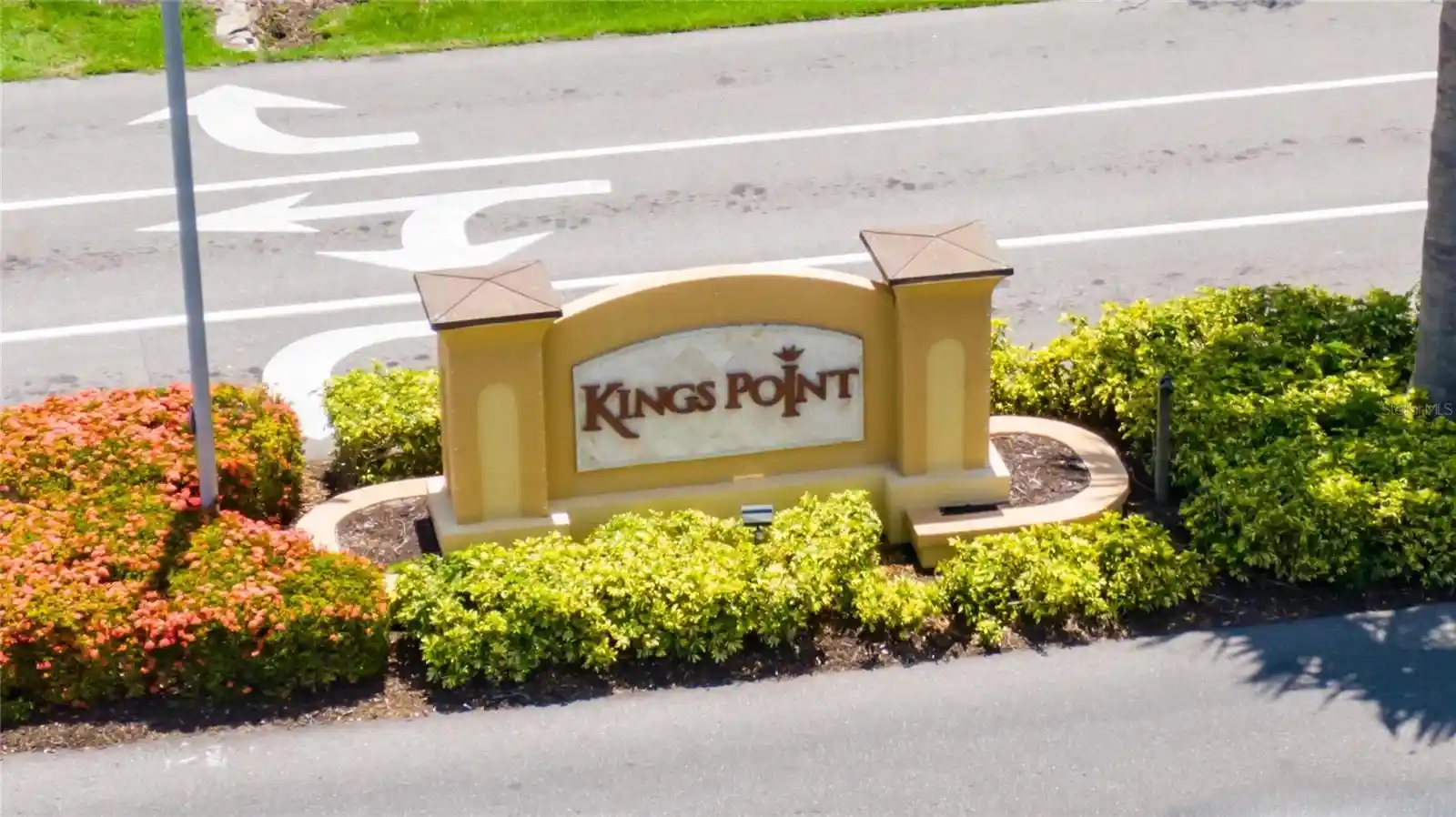 Listing Photo 54 - Condo for sale in 401 Dorchester Pl located at 401 Dorchester Pl, SUN CITY CENTER, FL 33573 - Unit #58