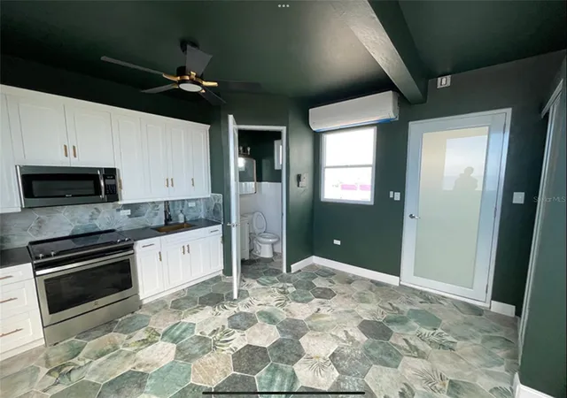 Photo 4 of Single family home for sale at 9 Del Mercado #4, San Juan, PR 00901 | MLS# PR9108674 | Listing updated on 2026-08-03