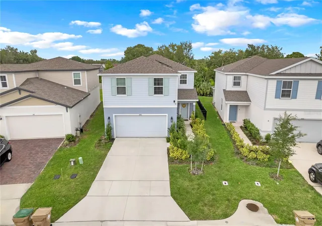 Photo 3 of Single family home for sale at 1001 Rivers Crossing St, Clermont, FL 34714 | MLS# O6239355 | Listing updated on 2026-09-22