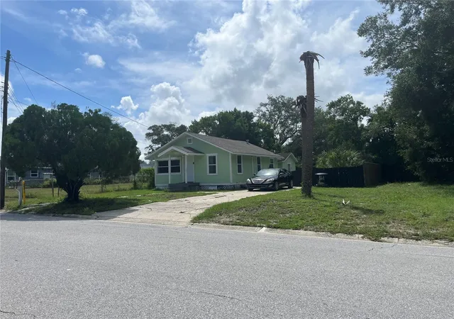 3rd image of 1161 Kingsley St, Clearwater, FL 33756 | MLS# TB8301375