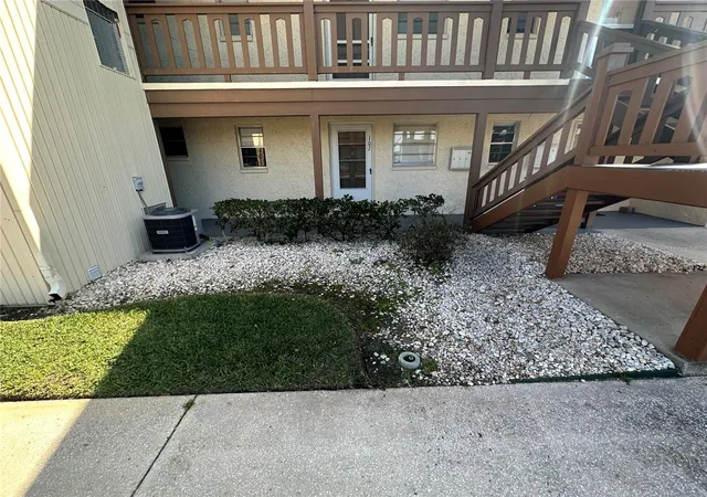 Listing Photo 3 - Condo for sale in building located at 5154 Turquoise Ln, New Port Richey, FL 34652 - Unit #206