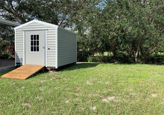 4th image of 223 N Saint George Cir, Apollo Beach, FL 33572 | MLS# TB8301996