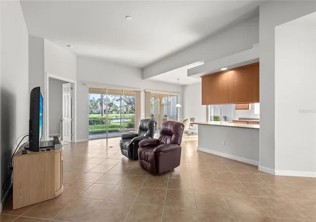 4th image of 13180 Ipolita St, Venice, FL 34293 | MLS# A4623160