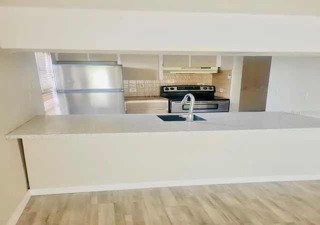 4th image of 5050 74Th St N, ST PETERSBURG, FL 33709