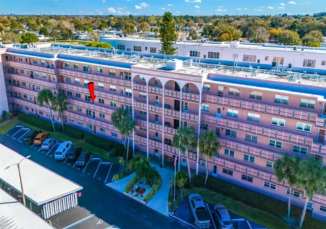 Homes for sale in St Petersburg, FL | 5521 80Th St N #310, St Petersburg, FL 33709 | MLS# TB8303258