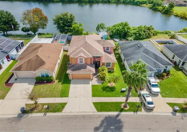 2nd image of 11302 Southwind Lake Dr, Gibsonton, FL 33534 | MLS# TB8303410