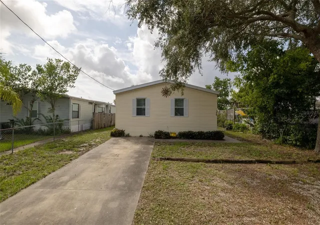 Homes for sale in Edgewater, FL | 126 Charles St, Edgewater, FL 32141 | MLS# NS1082610