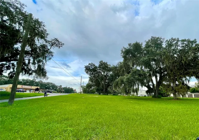 1st image of 2409 Montclair Rd, Leesburg, FL 34748 | MLS# G5087244
