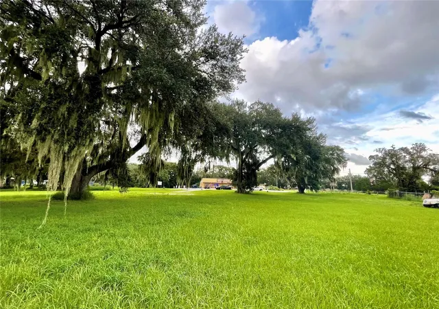 5th image of 2409 Montclair Rd, Leesburg, FL 34748 | MLS# G5087244