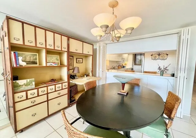 3rd image of 1065 Gulf Of Mexico Dr #302, Bradenton Beach, FL 34217 | MLS# A4624142