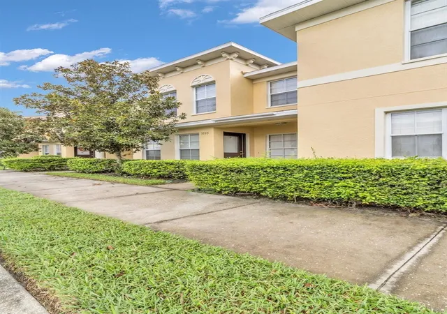 3rd image of 5333 River Rock Rd, Lakeland, FL 33809 | MLS# TB8309142