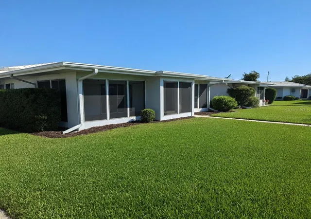 Photo 3 of Single family home for sale at 3280 Southfield Ln #804, Sarasota, FL 34239 | MLS# TB8309229 | Listing updated on 2026-09-16