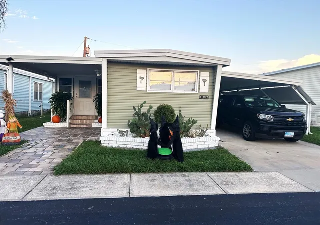 Photo 2 of Manufactured home for sale at 11157 102nd Way #213, Largo, FL 33773 | MLS# TB8310043 | Listing updated on 2026-09-22