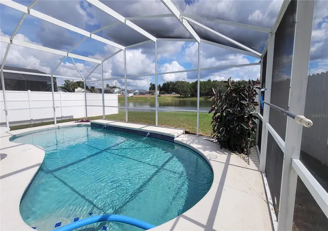 Photo 2 of Single family home for sale at 3011 Bransbury Ct, Kissimmee, FL 34747 | MLS# S5113614 | Listing updated on 2026-10-03