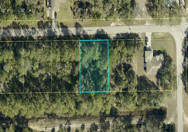 Photo 1 of Land for sale at 4240 E 24th Street, Alva, FL 33920 | MLS# C7498950 | Listing updated on 2026-03-30