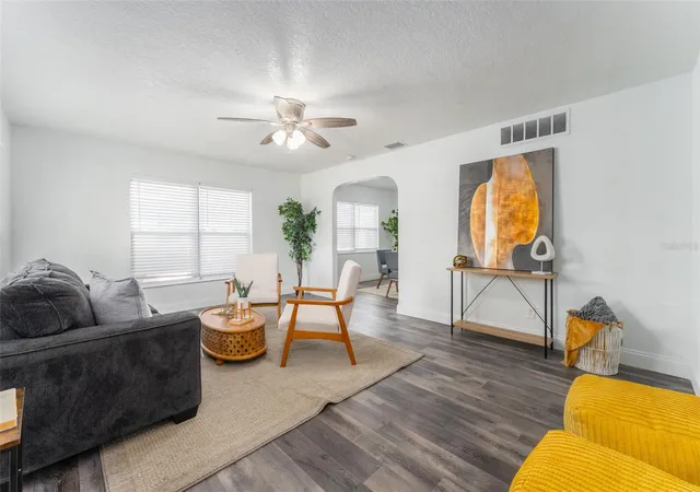 Photo 4 of Single family home for sale at 701 17th Avenue S, Saint Petersburg, FL 33701 | MLS# TB8311750 | Listing updated on 2026-10-12