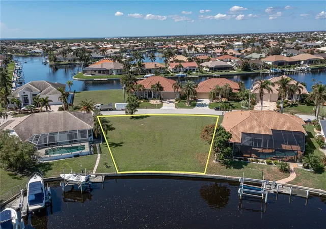 3rd image of 3628 Licata Ct, Punta Gorda, FL 33950 | MLS# C7499074