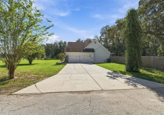 Photo 3 of Single family home for sale at 6505 Lunn Rd, Lakeland, FL 33811 | MLS# TB8312162 | Listing updated on 2026-10-24