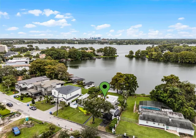 2nd image of 632 Country Club Dr, Winter Park, FL 32789 | MLS# O6250417