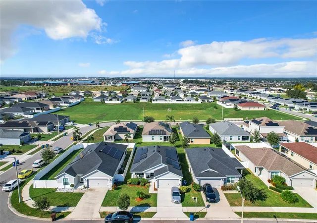 3rd image of 653 Persian Dr, Haines City, FL 33844 | MLS# O6250603