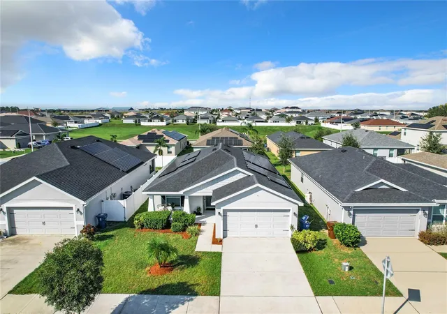 4th image of 653 Persian Dr, Haines City, FL 33844 | MLS# O6250603