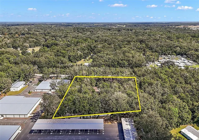 Homes for sale in Weirsdale, FL | 41015 County Road 25, Weirsdale, FL 32195 | MLS# G5088471