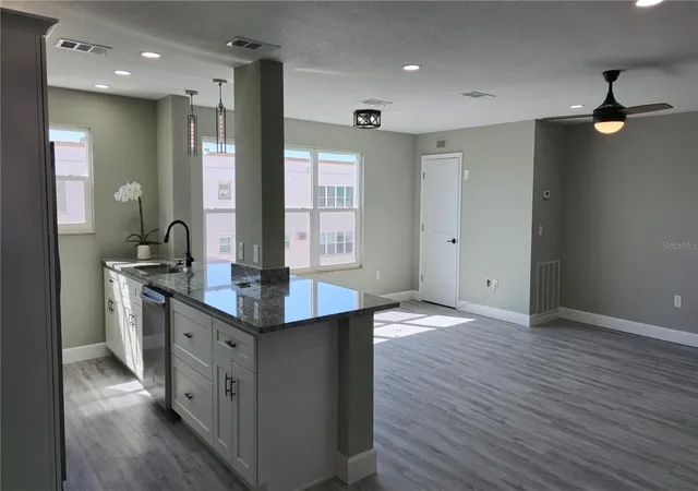 Photo 4 of Condo for sale at 5623 80th Street N #510, Saint Petersburg, FL 33709 | MLS# TB8314951 | Listing updated on 2026-09-20