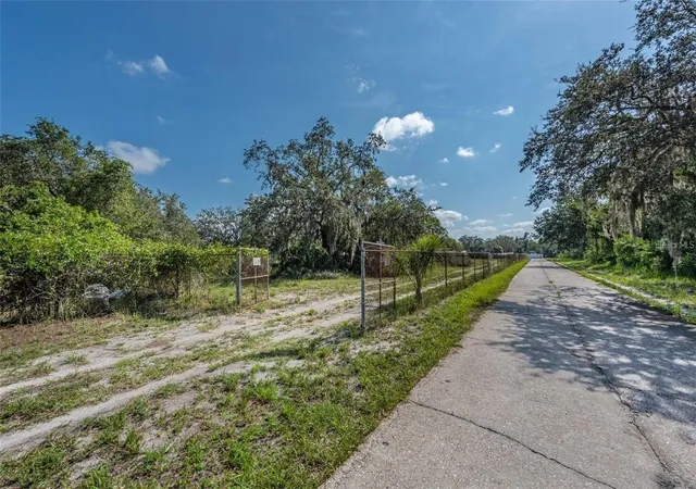 Photo 3 of Sale Pending at 12154 Bullfrog Crk Rd, Gibsonton, FL 33534 | MLS# TB8315033 | Listing updated on 2026-10-09