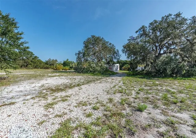 Photo 3 of Sale Pending at 12154 Bullfrog Crk Rd, Gibsonton, FL 33534 | MLS# TB8315033 | Listing updated on 2026-10-09