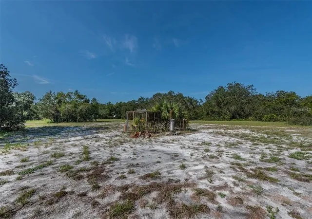 Photo 4 of Sale Pending at 12154 Bullfrog Crk Rd, Gibsonton, FL 33534 | MLS# TB8315033 | Listing updated on 2026-10-09