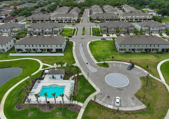 47th image of 928 Royal Empress Dr, Ruskin, FL 33570 | MLS# TB8315223