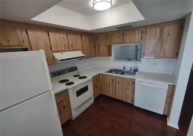 4th image of 2465 Northside Dr, Clearwater, FL 33761