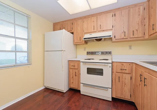 5th image of 2465 Northside Dr, Clearwater, FL 33761