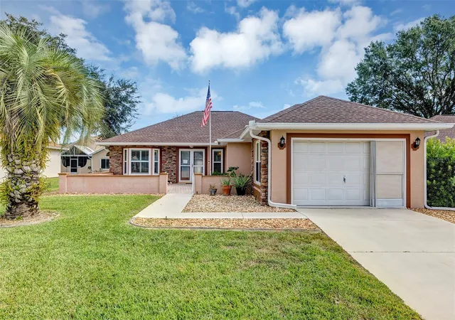 Photo 1 of Single family home for sale at 11447 Sw 69th Circle, Ocala, FL 34476 | MLS# O6254513 | Listing updated on 2026-09-26