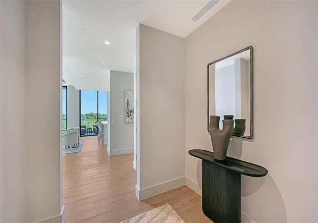 Photo 3 of Condo for sale at 1591 Gulf Of Mexico Dr #413, Longboat Key, FL 34228 | MLS# A4627935 | Listing updated on 2026-10-05