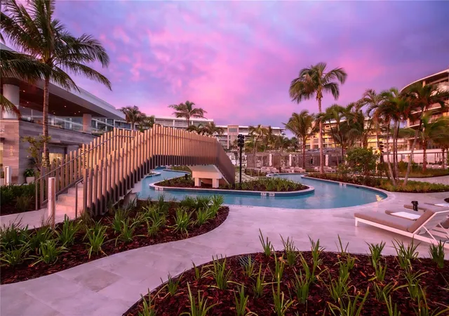 2nd image of 1591 Gulf Of Mexico Dr, Longboat Key, FL 34228